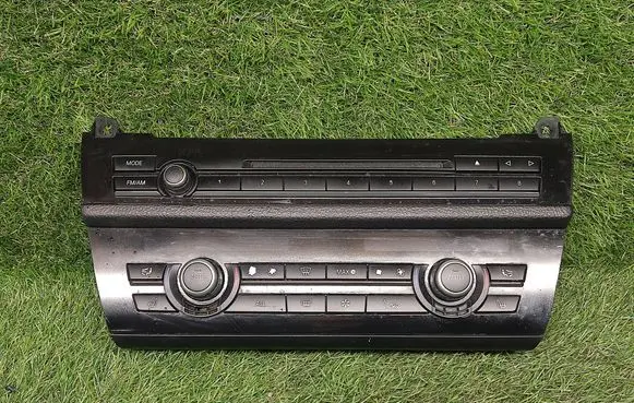 BMW 5 F10 F11 Climate control unit 9241241 924124101
