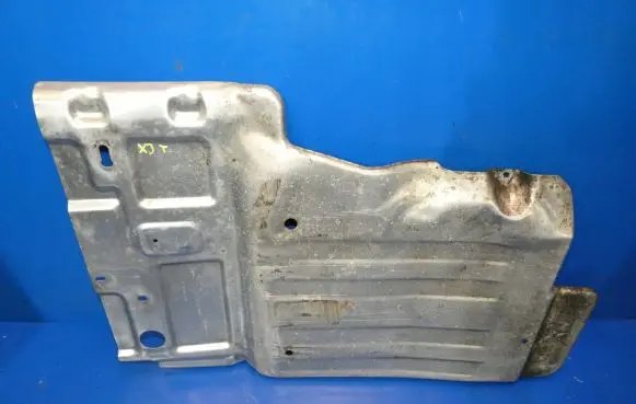 Jaguar XJ X351 Engine splash shield/under tray
