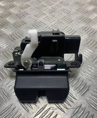SsangYong Korando Tailgate/trunk/boot lock/catch/latch