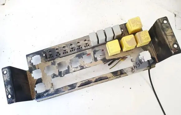 Mercedes-Benz Sprinter W901 W902 W903 W904 Fuse box set