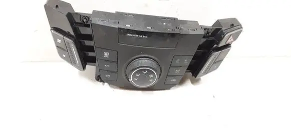 Hyundai i40 Climate control unit C200346500 3033