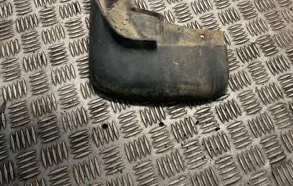 Hyundai Terracan Front mudguard 