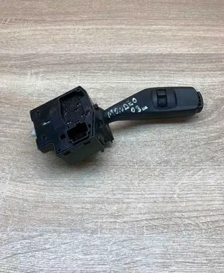 Ford Focus Indicator stalk 4M5T13335BD 17D940A
