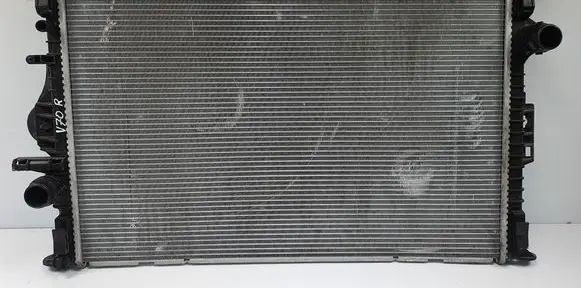 Volvo V70 Coolant radiator 31368361