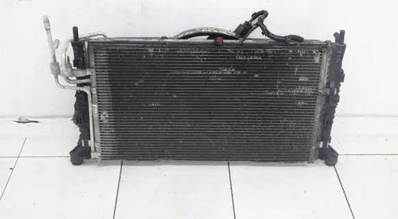 Ford Focus Radiator set 