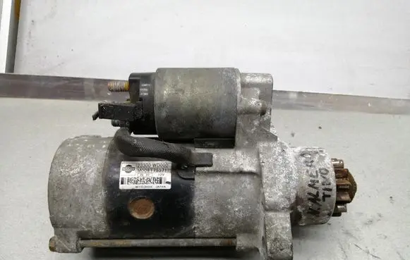 Nissan Almera Tino Starter motor 23300WD000 M008T75371