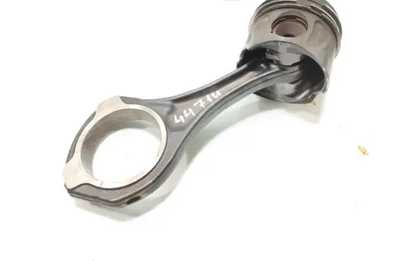 Jeep Grand Cherokee (WK) Piston with connecting rod 