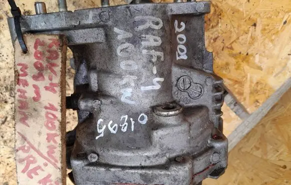 Toyota RAV 4 (XA30) Front differential W82 070323 W821Y339