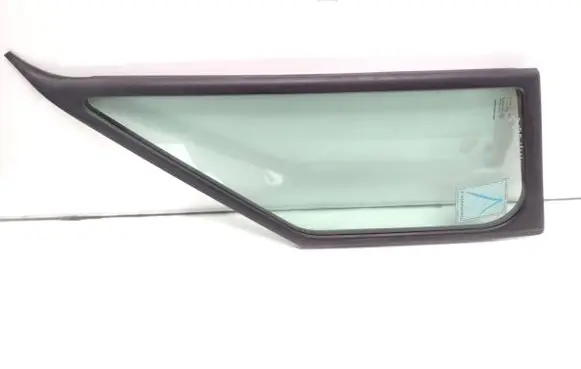 Mercedes-Benz Sprinter W906 Front door vent window glass four-door A9066711720 43r000016