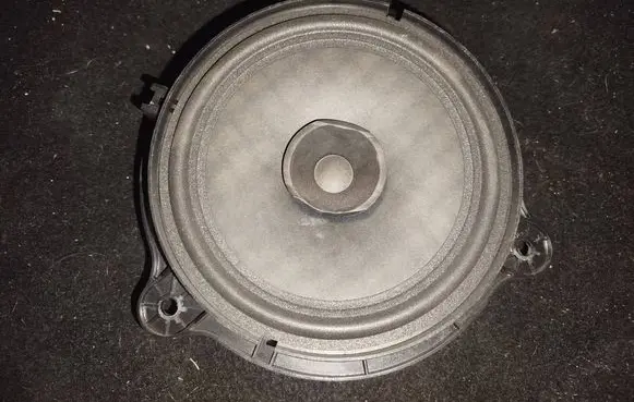 Nissan Note (E11) Rear door speaker 281569U00A 7606500485 TUWJ61A