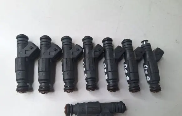 BMW X5 E53 Fuel injector 1707843