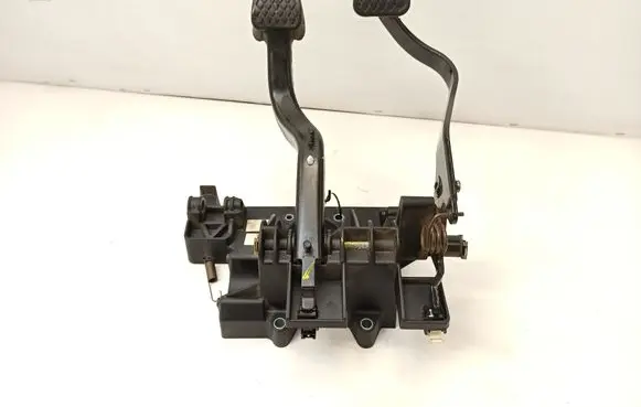 MG ZT - ZT-T Pedal assembly RPH810900
