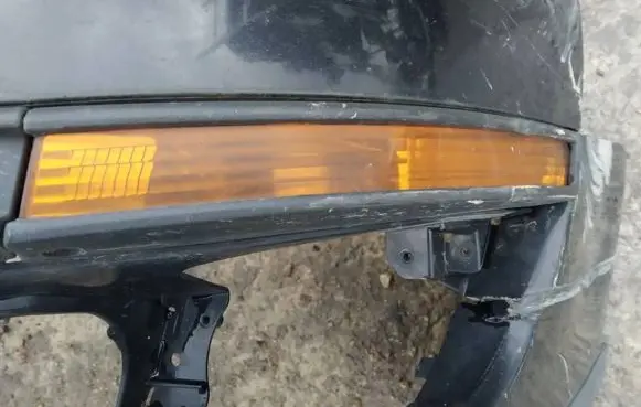 Front indicator light