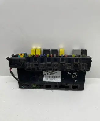 Mercedes-Benz E W211 Fuse box set 2115459401