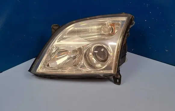 Opel Vectra C Headlight/headlamp 15588700