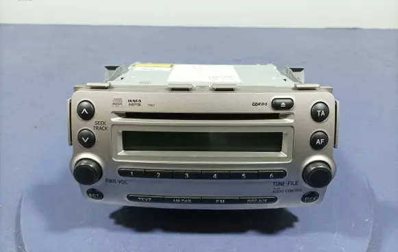 Toyota Urban Cruiser (XP110) Radio/CD/DVD/GPS head unit 86120-52580