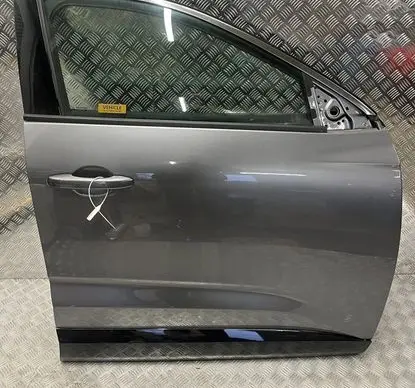 Renault Austral Front door 