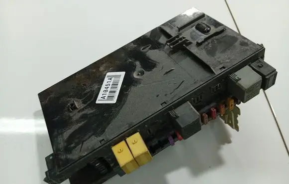 Mercedes-Benz C W203 Comfort/convenience module 2095450101