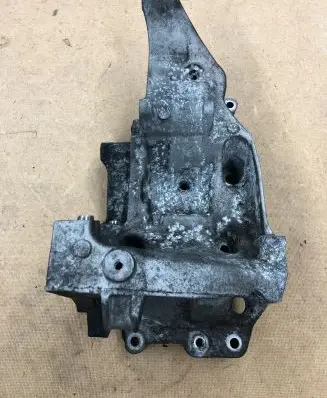 BMW X3 E83 A/C compressor mount bracket 13992010 7802629