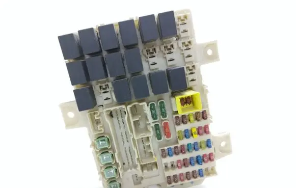 Mitsubishi Colt Fuse box set 8637A020 5WK45107 5WK45103A
