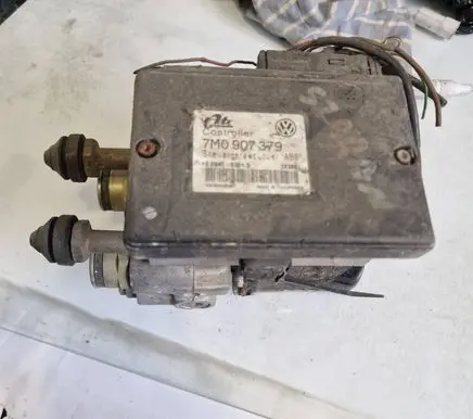 Volkswagen Polo III 6N 6N2 6NF ABS Pump 7M0907379