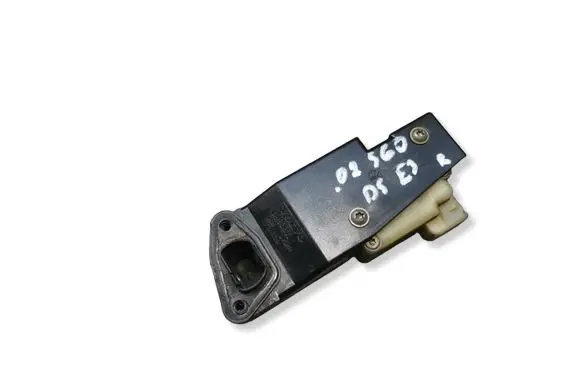 Volvo S60 Fuel tank cap lock motor 9483311