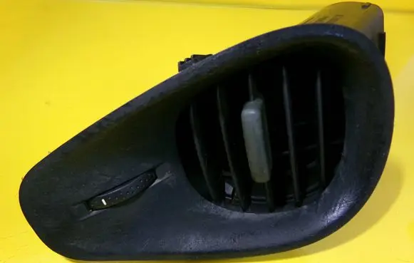 Dashboard side air vent grill/cover trim