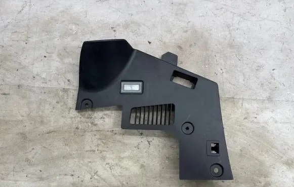 Dashboard lower bottom trim panel