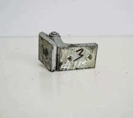 Skoda Octavia Mk2 (1Z) Rear door upper hinge 1Z0833412B