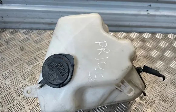 Toyota Prius (XW20) Windshield washer fluid reservoir/tank 060851145