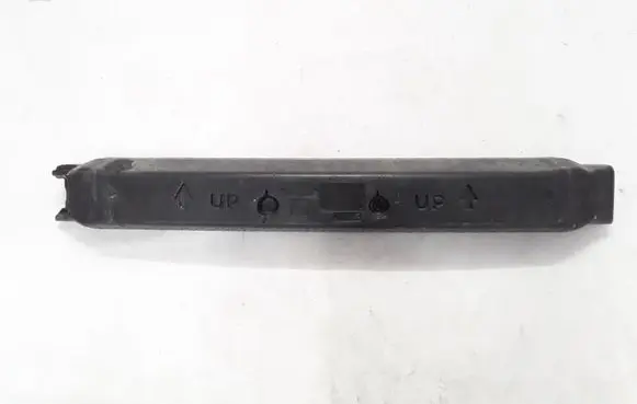 Volvo XC60 Front bumper foam support bar 31283644