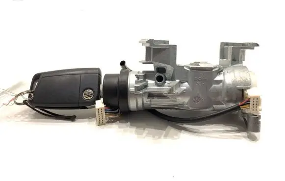 Volkswagen Golf VII Ignition lock 1K0905851