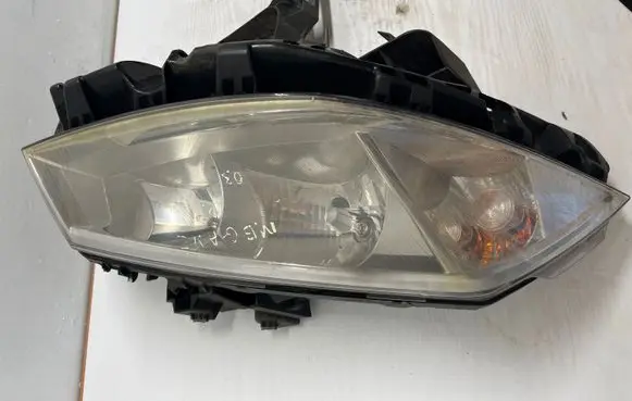 Renault Megane II Headlight/headlamp 8200073221J 89307000