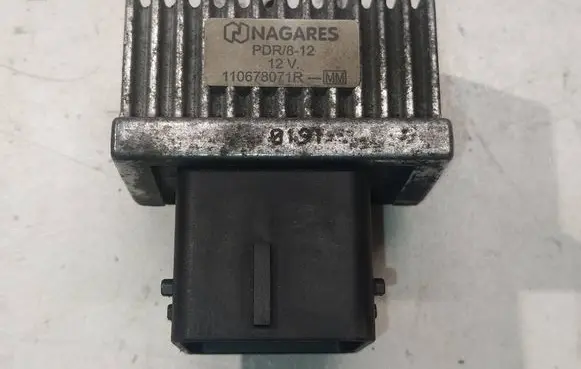 Renault Laguna III Glow plug pre-heat relay 110678071R