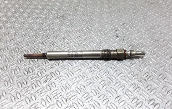 Volkswagen Touareg I Glow plug 059963319E