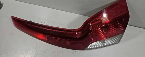 Volvo V50 Rear/tail lights 30763510 27161402 P1007V50DXGB