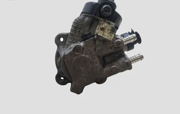 Volkswagen PASSAT B6 Fuel injection high pressure pump 03L130755 0445010507