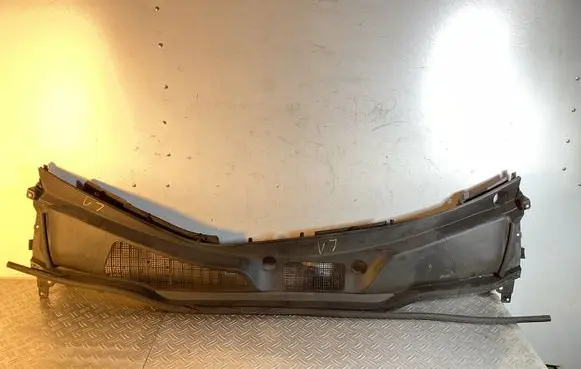 Lexus RX 450H Wiper trim 5570848070