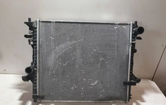 Jaguar XJL Coolant radiator 8MK376792361 379653 1930000P