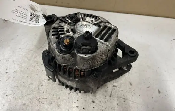 KIA Sorento Generator/alternator 373004A300 021319212