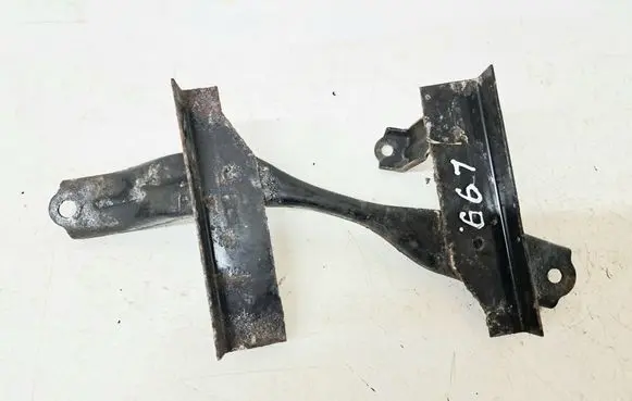 Toyota Avensis T270 Battery bracket 