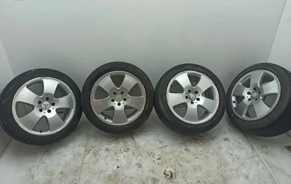 Mercedes-Benz ML W163 R18 alloy rim A2214012102