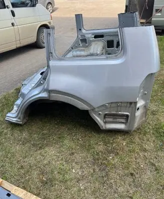 Mitsubishi Pajero Rear quarter panel 