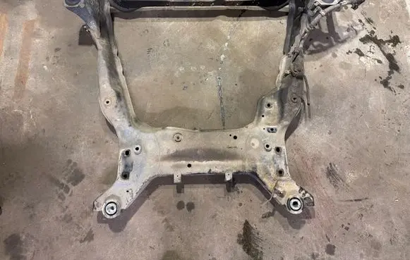Volvo XC70 Front subframe 