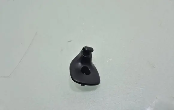 Dodge Grand Caravan Sun visor clip/hook/bracket L0067210AA
