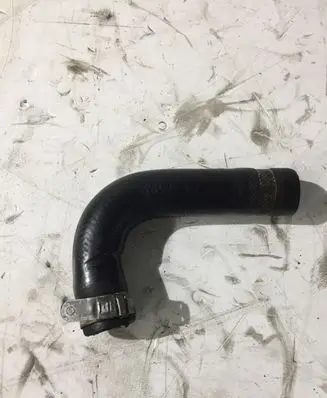 Iveco Daily 6th gen Engine coolant pipe/hose
