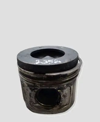 BMW 5 E60 E61 Piston N47