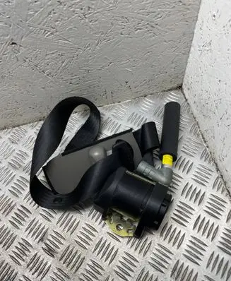 Alfa Romeo 166 Front seatbelt e2043087