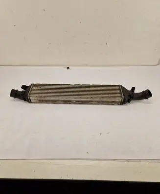 Audi Q3 8U Intercooler radiator 8U0145803B