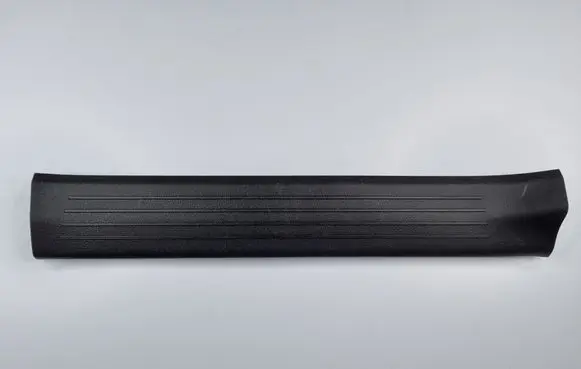 Mercedes-Benz GLS X167 Rear sill trim cover A1676803801